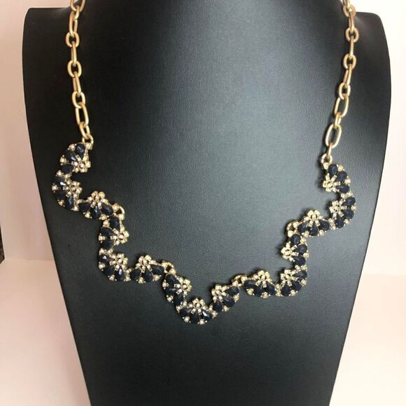 429 J. Crew Goldtone Black clear scalloped Rhinestone station necklace 18"-20" - Picture 1 of 2